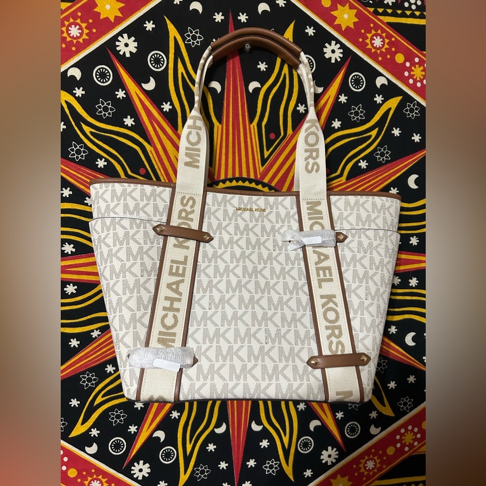 Micheal kors tote bag
